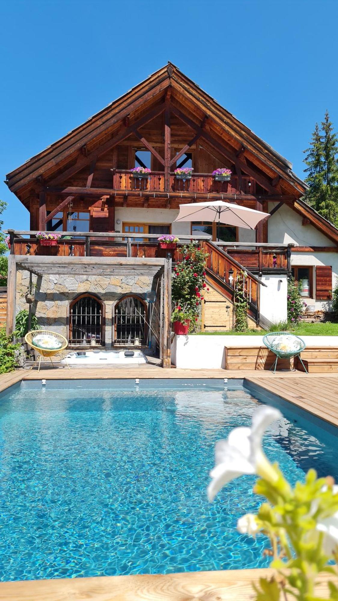 Chalet Serre Cambeou Piscine&Spa Saint-Chaffrey Exterior foto